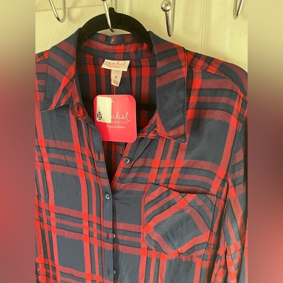 - Isabel Maternity by Ingrid & Isabel Sz M Plaid Blouse, long sleeve, Butt… - Picture 3 of 8